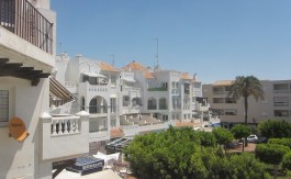 Piso de 2 dormitorios y trastero en el centro del puerto de Almerimar