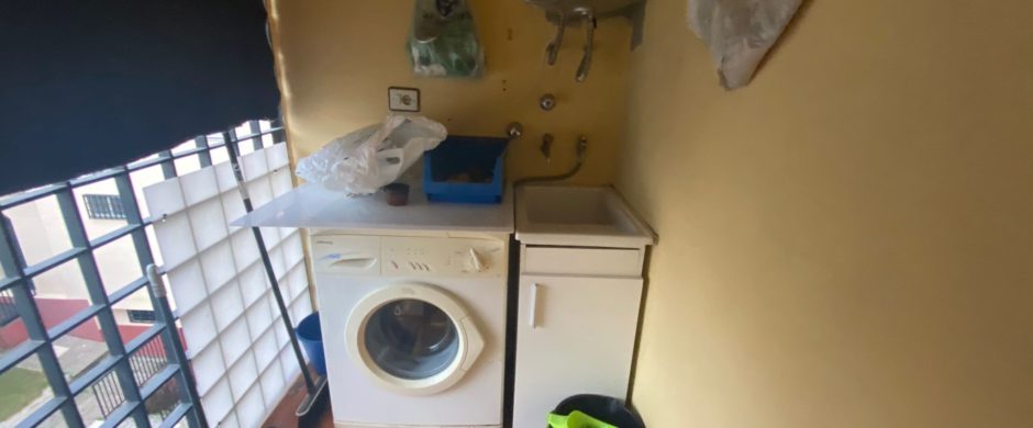 Ático de 3 dormitorios en centro de Albolote con Piscina