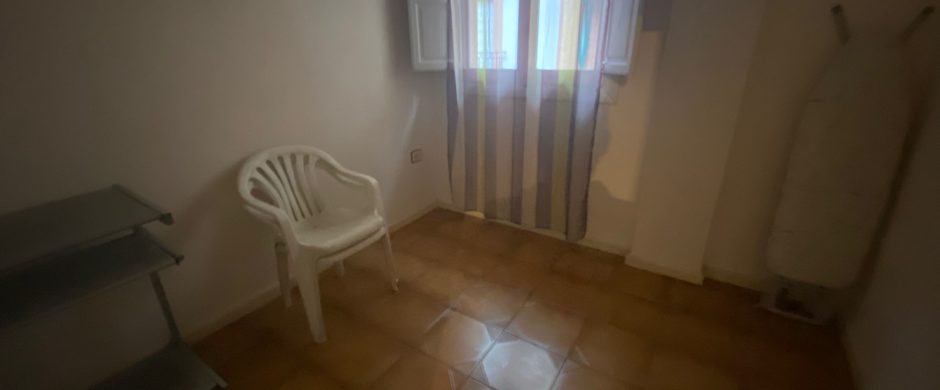 Ático de 3 dormitorios en centro de Albolote con Piscina