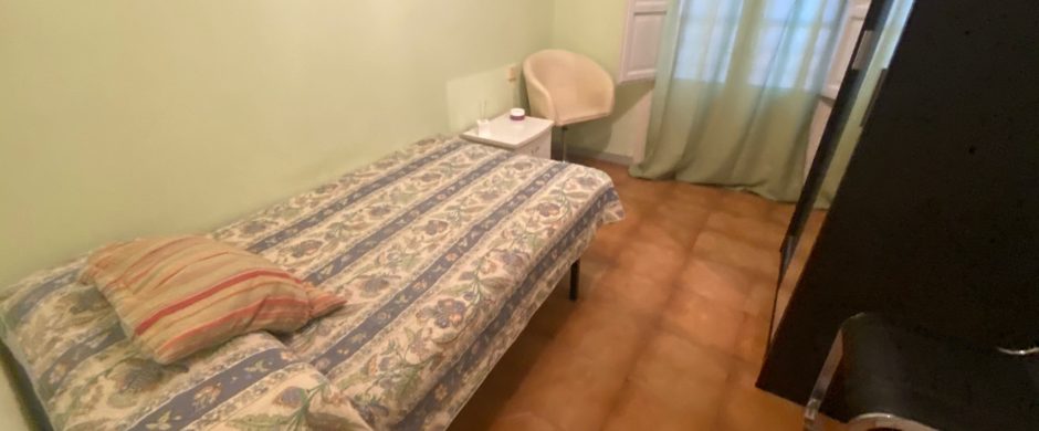 Ático de 3 dormitorios en centro de Albolote con Piscina