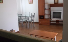 Piso céntrico de 3 Dormitorios Cúllar Vega