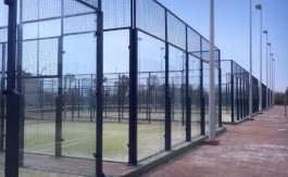 Ático con terraza en Residencial Puerto Marina Golf en Almerimar.