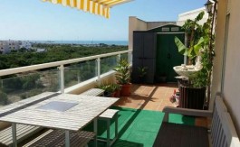 Ático con terraza en Residencial Puerto Marina Golf en Almerimar.