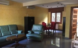 Chalet con 5 dormitorios y 5 baños en Gójar