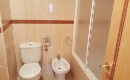 Piso de 3 dormitorios y 2 baños en Almerimar, Residencial Lago Victoria.