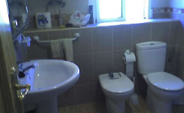 Cortijo con seís dormitorios en Chercos (Interior Almería).