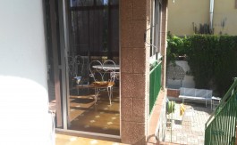 Chalet independiente de 3 dormitorios y 2 baños con piscina y 850m2 en Gójar