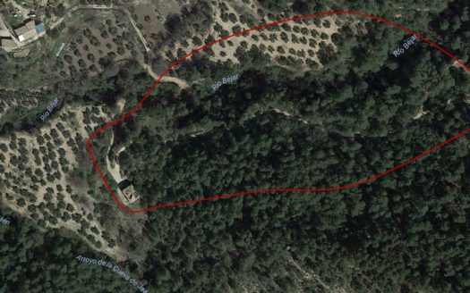 Finca de 200.000m2 con Río Natural en Quesada, Jaén,