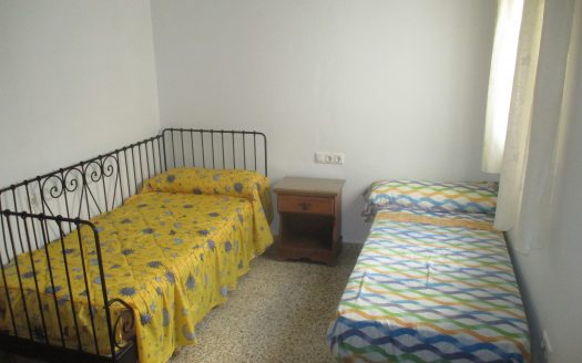 Estupendo ático con 2 dormitorios en Emperatriz Eugenia