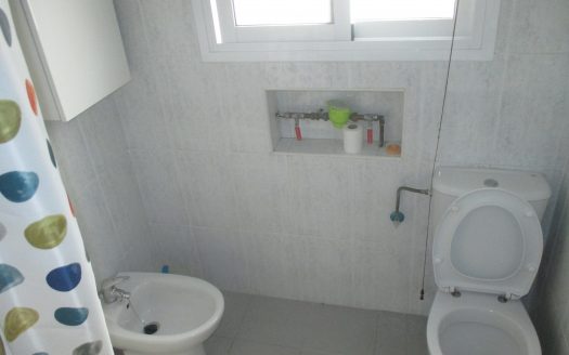 Estupendo ático con 2 dormitorios en Emperatriz Eugenia