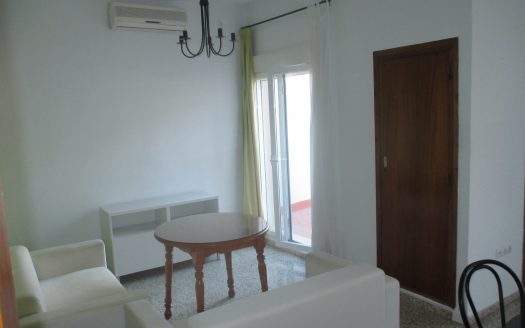 Estupendo ático con 2 dormitorios en Emperatriz Eugenia