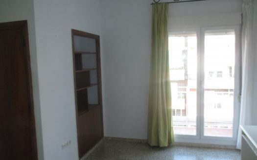 Estupendo ático con 2 dormitorios en Emperatriz Eugenia