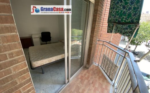 Habitaciones con calefacción central y wifi incluido en la misma Calle San Juan de Dios