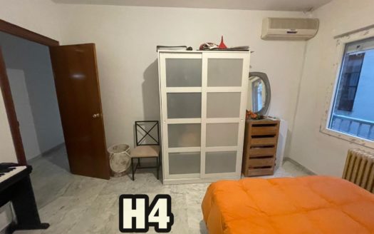 Habitaciones con calefacción central y wifi incluido en la misma Calle San Juan de Dios