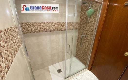 Habitaciones con calefacción central y wifi incluido en la misma Calle San Juan de Dios