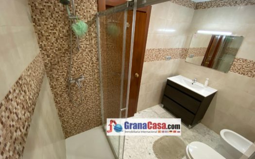 Habitaciones con calefacción central y wifi incluido en la misma Calle San Juan de Dios