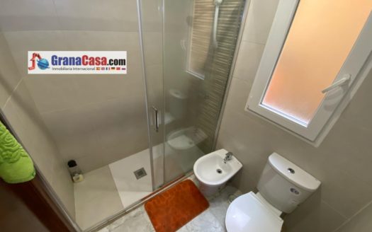 Habitaciones con calefacción central y wifi incluido en la misma Calle San Juan de Dios