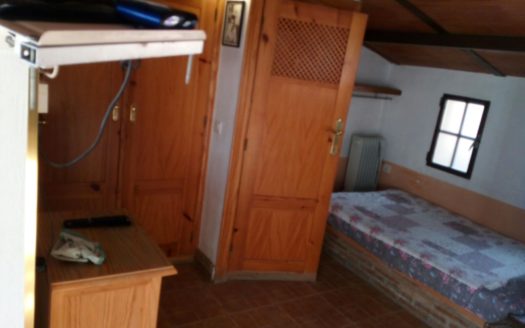 Alquiler Vacacional de ÁTICO en Carretera de la Sierra para 3 personas.