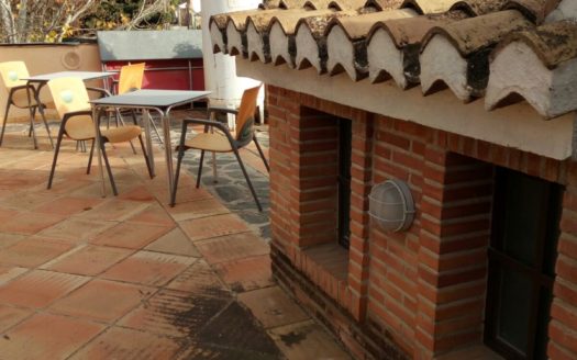 Alquiler Vacacional de ÁTICO en Carretera de la Sierra para 3 personas.