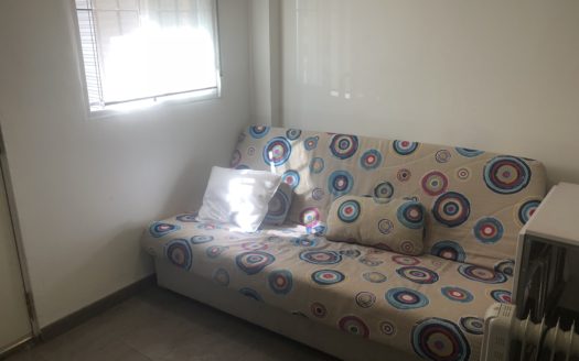 Estudio Local en Barrio Fígares frente Carrefour