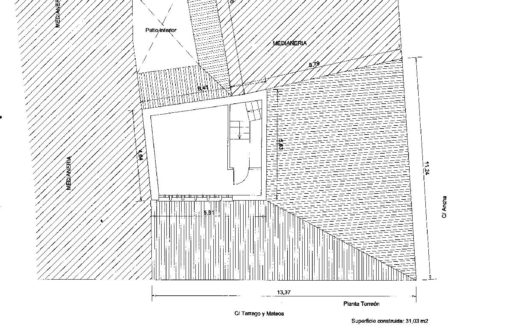 Edificio de 3 plantas de 524 m2 en Guadix