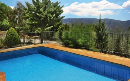 Casa de 3 dormitorios con piscina en Lanjarón, Alpujarra
