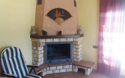 Casa con piscina con 4 hectáreas en Moraleda de Zafayona