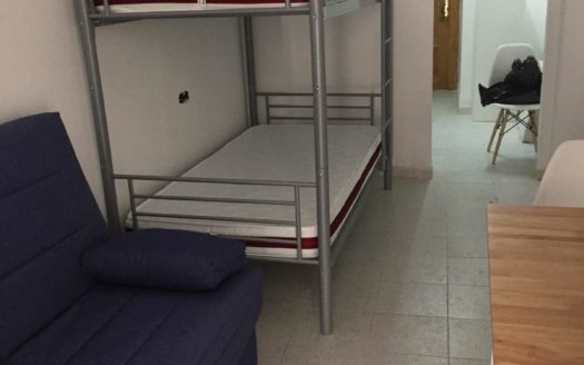 Local-Apartamento en el Centro de Almeria