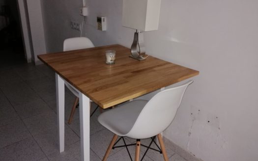 Local-Apartamento en el Centro de Almeria
