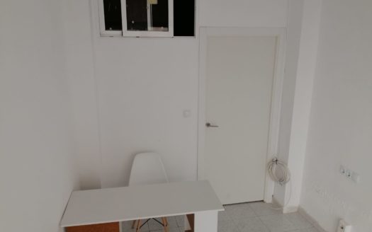 Local-Apartamento en el Centro de Almeria