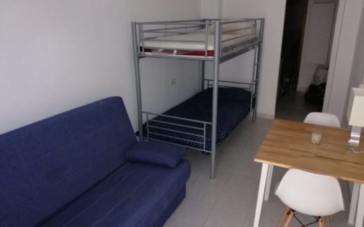 Local-Apartamento en el Centro de Almeria