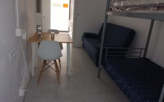 Local-Apartamento en el Centro de Almeria