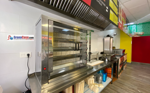 Se traspasa excelente Local Comercial en el Zaidin