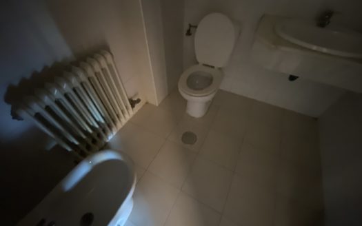 Piso exterior con dos dormitorios con calefacción central y piscina junto Carrefour Zaidin