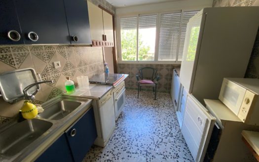 Casa de 3 dormitorios y 2 baños con gran parcela de m2 en Cijuela