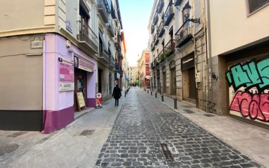 Trastero junto calle San Jerónimo en el Centro de Granada.