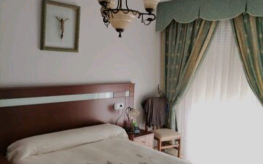 Casa de 3 dormitorios en Chauchina.