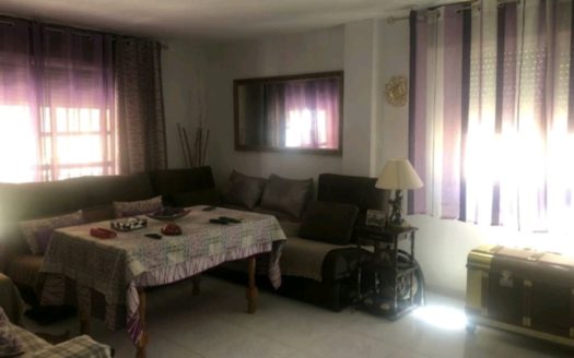 Casa de 4 dormitorios en en Romilla (Junto Lachar).