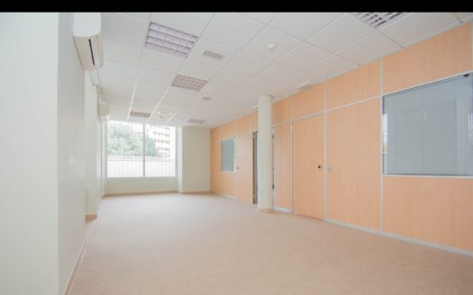 Local en venta en Zaidin.