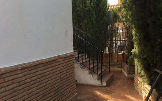 Chalet de 3 dormitorios y 2 baños en los Ogijares.
