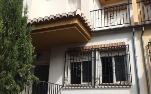 Chalet de 3 dormitorios y 2 baños en los Ogijares.
