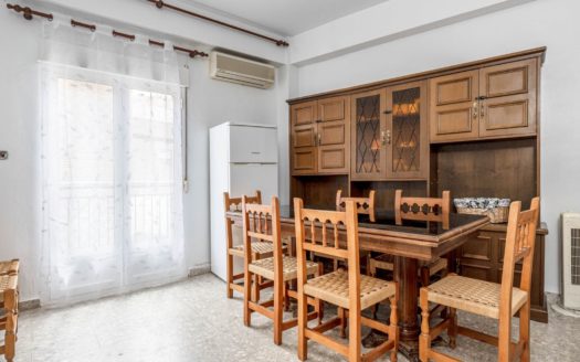 Piso con 3 dormitorios muy cerca de la playa en Salobreña