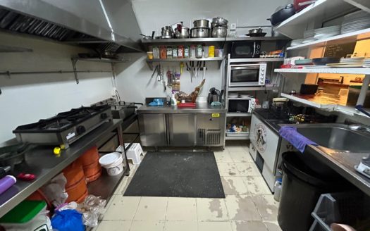 Se traspasa bar junto a Plaza de la Trinidad