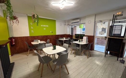 Se traspasa bar junto a Plaza de la Trinidad