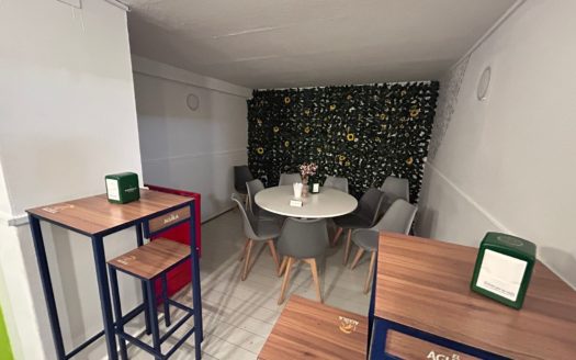 Se traspasa bar junto a Plaza de la Trinidad