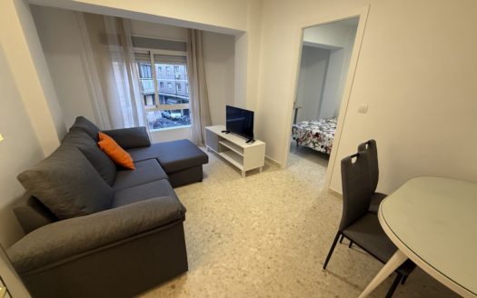 Magnífico piso de 4 dormitorios y 2 baños cerca de Universidad de Ciencias