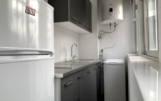 Magnífico estudio en una urbanización con piscina en Albayzín