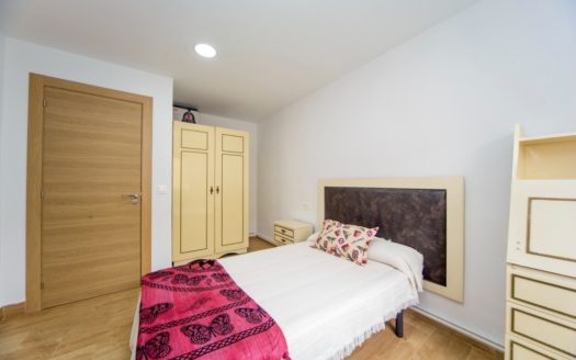 Excelente piso de 3 dormitorios y 2 baños en Plaza de Toros