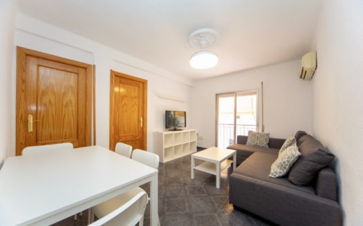 Habitaciones en piso de 3 dormitorios cerca del PTS