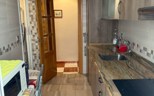 Alquiler de piso de 3 dormitorios en Camino de Ronda
